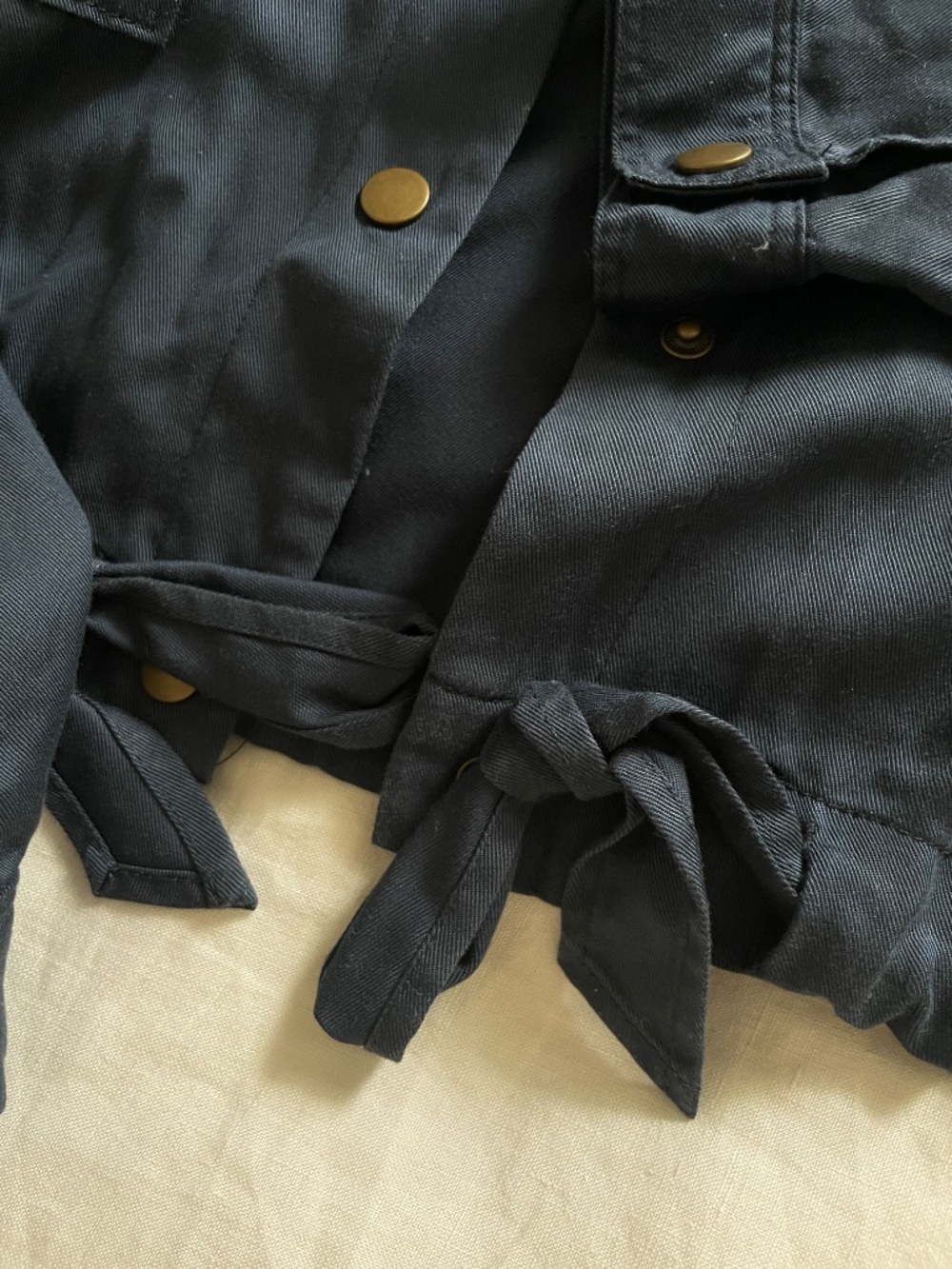 Marine Layer cropped Oslo utility jacket with waist ties - Picture 3 of 7
